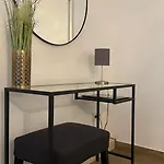 شقة 8 ترير